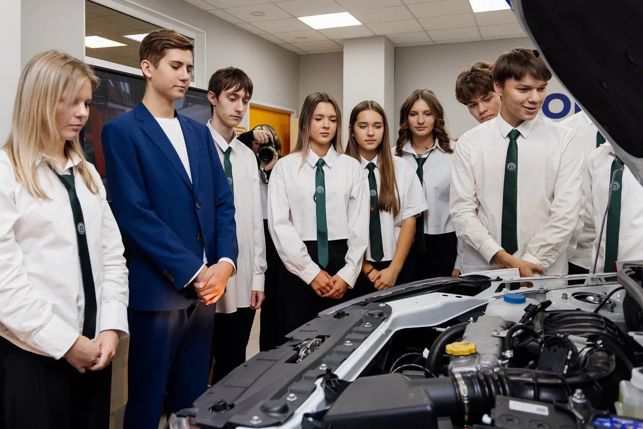 Официальное открытие проекта «Дети ИКС» в «ИТ-лицее Привилегия» Официальное открытие проекта «Дети ИКС» в «ИТ-лицее Привилегия»