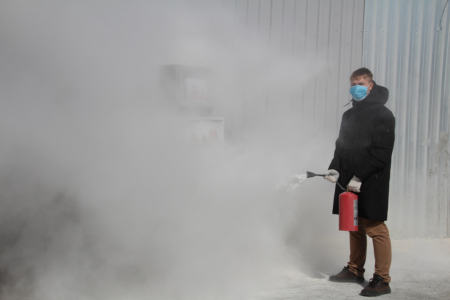 Учить безопасности на практике!